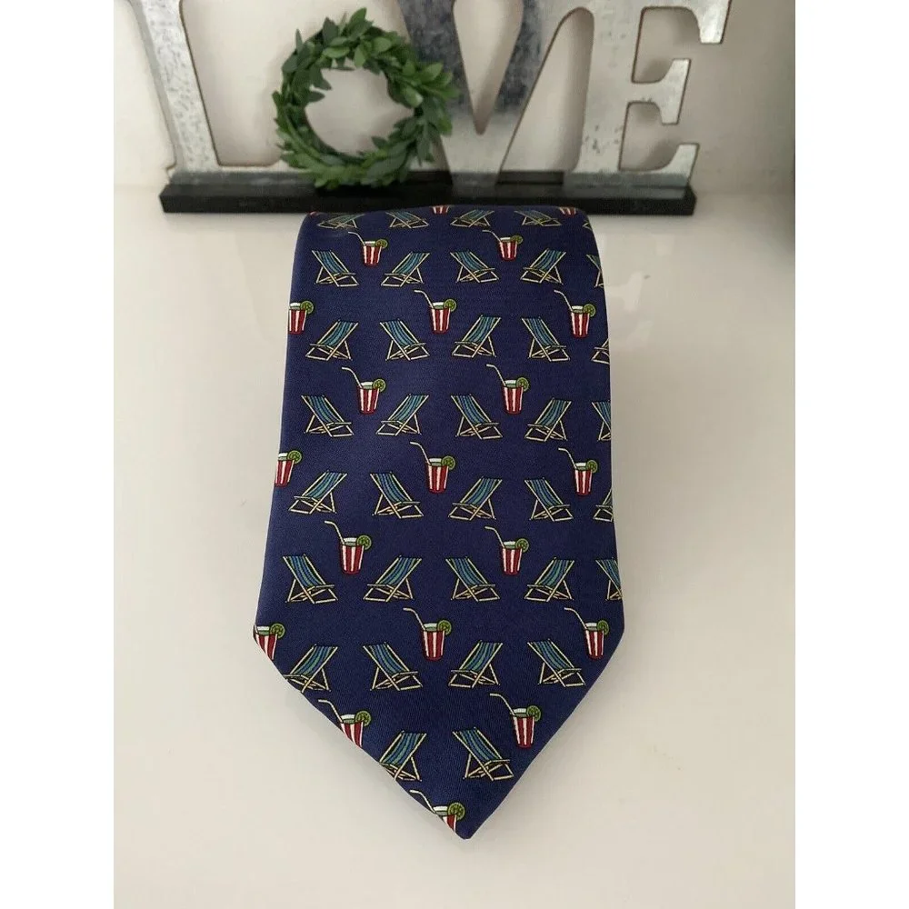 Aquascutum 100% Silk Tie Navy Blue Made in England Cool Beach Theme Vintage 3.75